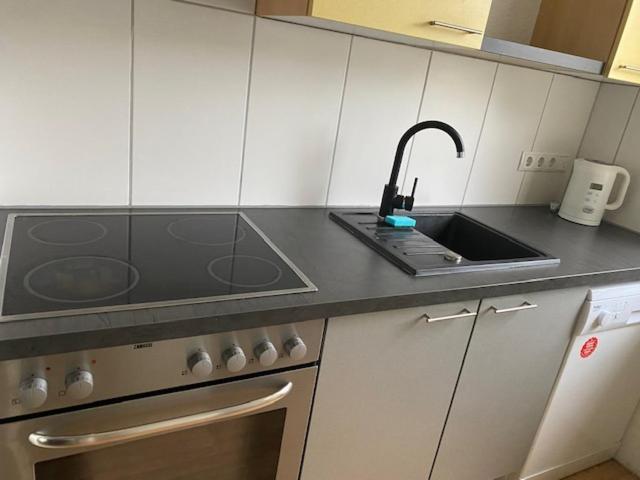 Zwei-raum Für Max. 4 Personen * Magdeburg